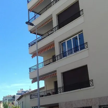 Appartement Copacabana 2 *